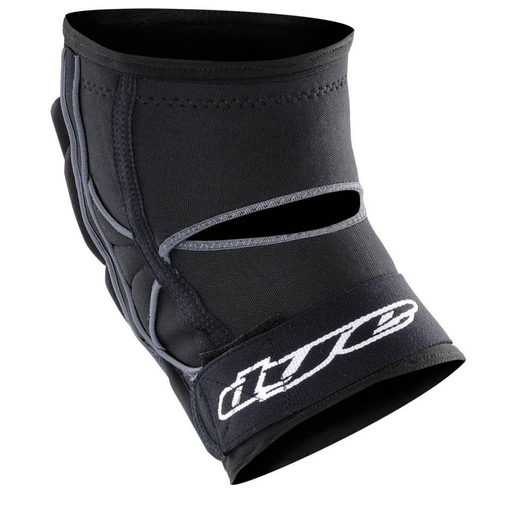 PERFORMANCE KNEE PADS BLACK - DYE Precision Germany GmbH